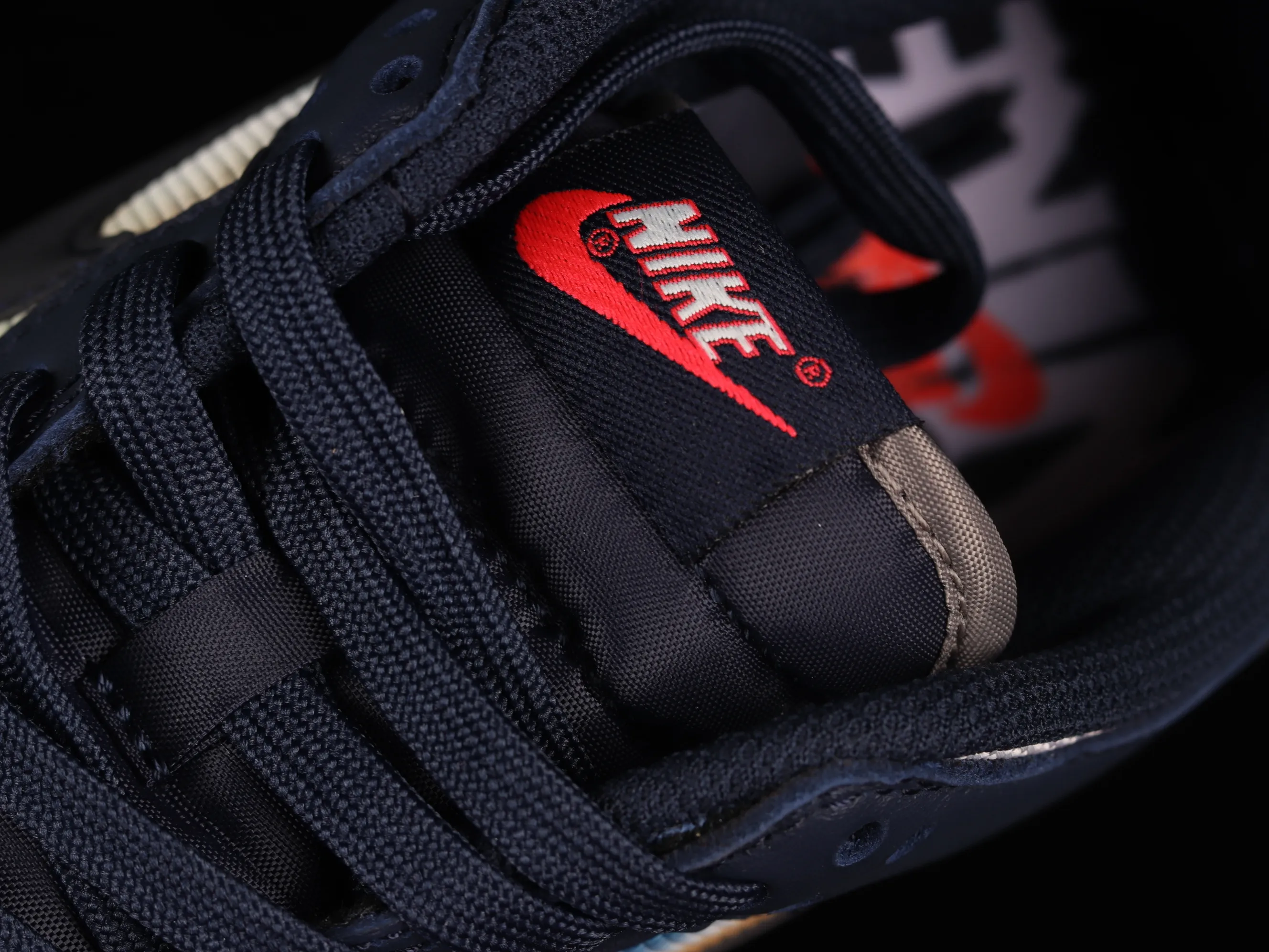All Categories Nk SB Dunk Series Nk SB Dunk Low Low-top sneakers F version Nk Dunk Low "Graffiti" Street tie-dye graffiti SB low-top sports and leisure sneakers DM0108-400